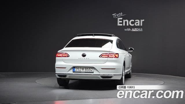 Volkswagen Arteon 4