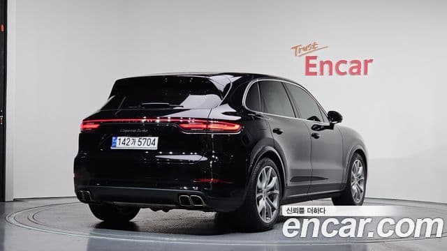 Porsche Cayenne (PO536) 2