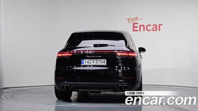Porsche Cayenne (PO536) 4