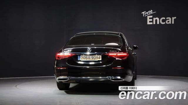 Mercedes-Benz S-Class W223 3