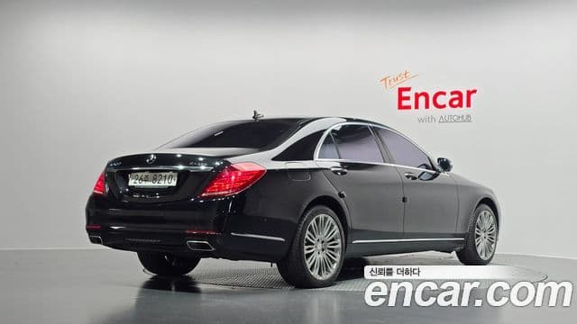 Mercedes-Benz S-Class W222 2