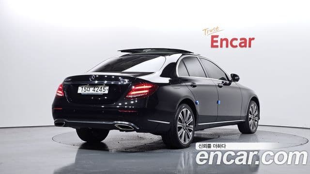 Mercedes-Benz E-Class W213 2