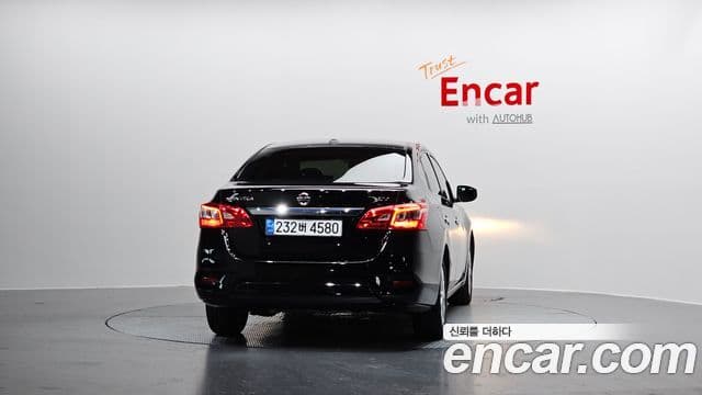 Nissan Sentra 4
