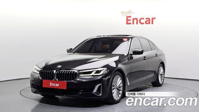 BMW 5 Series (G30)