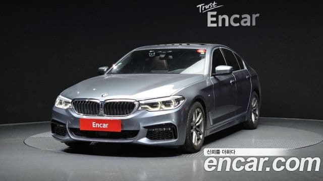 BMW 5 Series (G30)