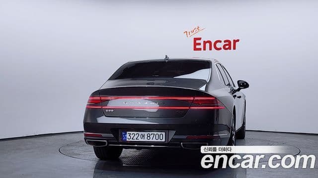 Genesis G90 (RS4) 4