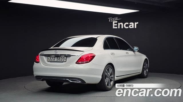 Mercedes-Benz C-Class W205 2