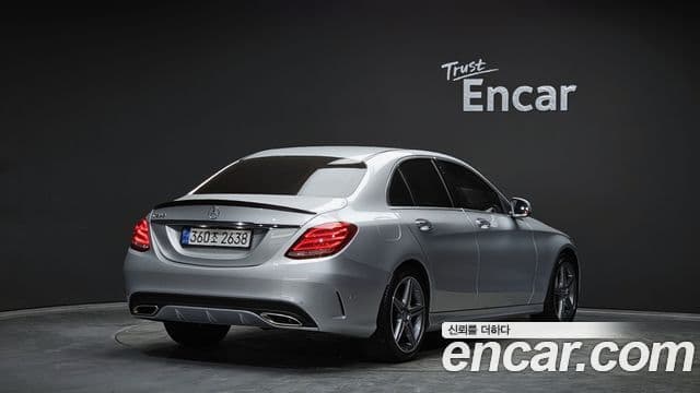 Mercedes-Benz C-Class W205 2