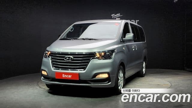 Hyundai The New Grand Starex 1