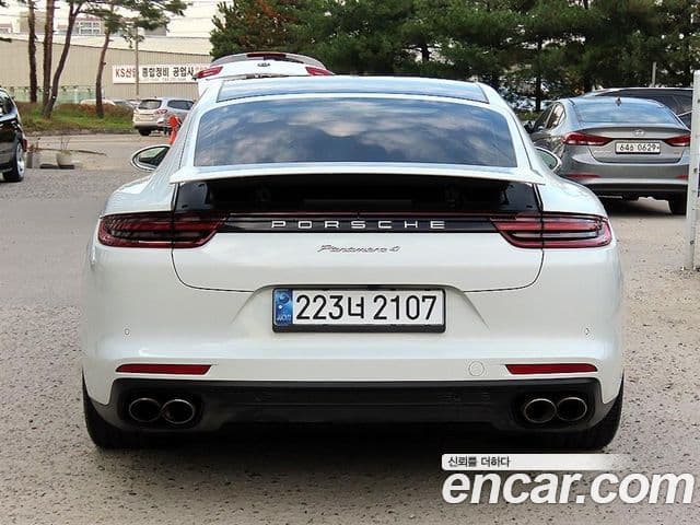 Porsche Panamera (971) 4
