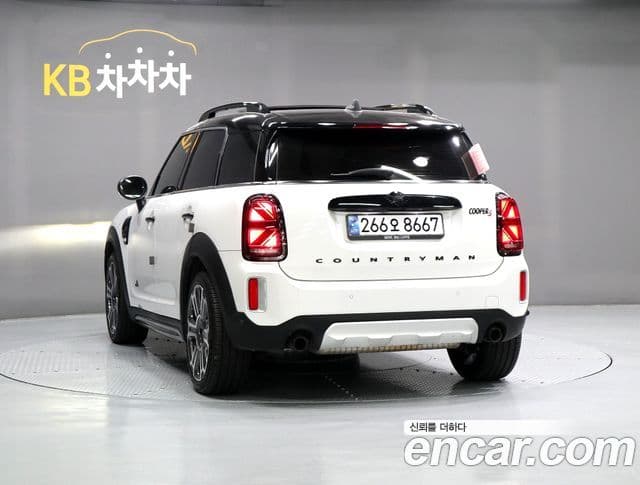 MINI Cooper S Countryman 4