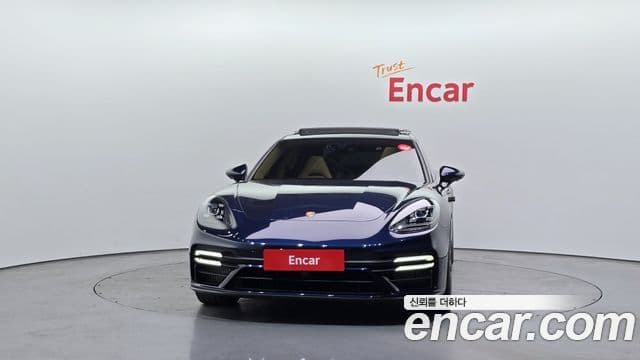 Porsche Panamera (971) 3