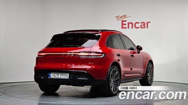 Porsche Macan 2