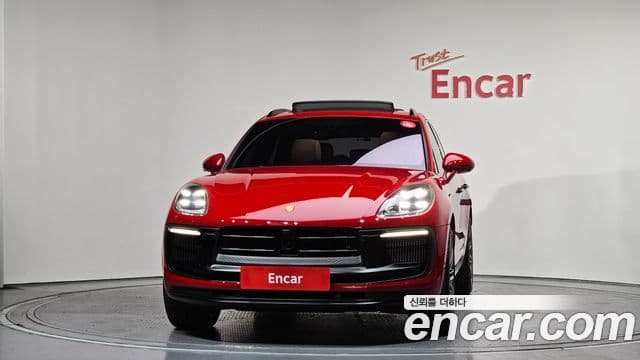 Porsche Macan 3