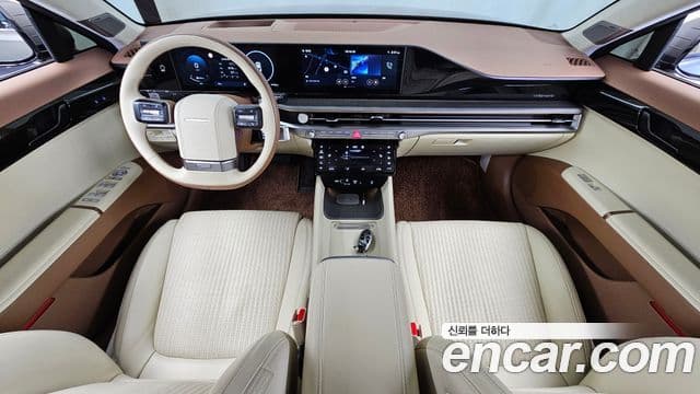 Hyundai Grandeur (GN7) 4