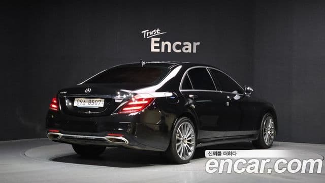 Mercedes-Benz S-Class W222 2