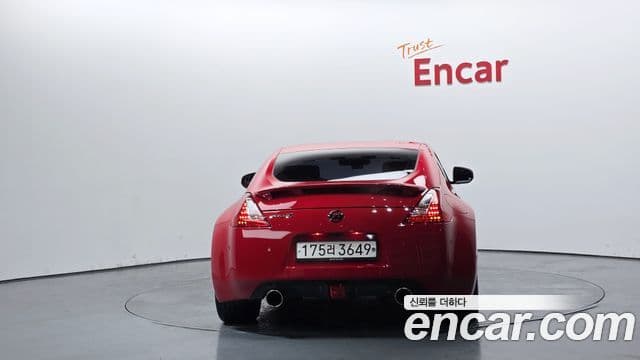 Nissan 370Z 3