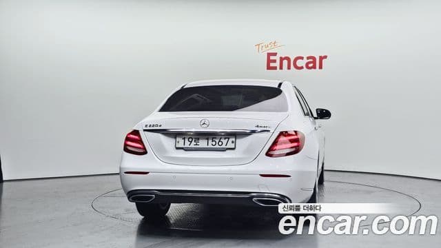 Mercedes-Benz E-Class W213 3