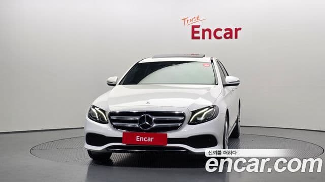 Mercedes-Benz E-Class W213 3