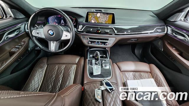 BMW 7 Series (G11) 4