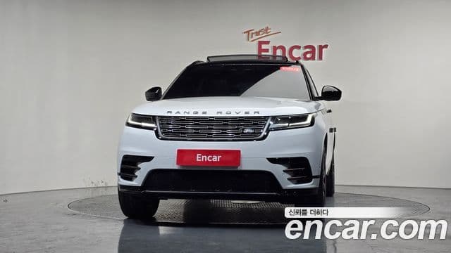 Land Rover Range Rover Velar 2
