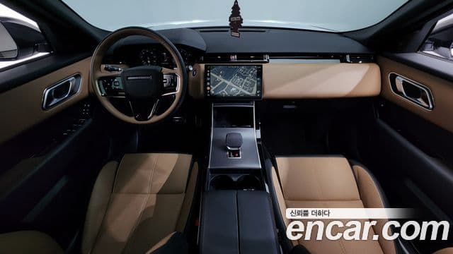 Land Rover Range Rover Velar 4