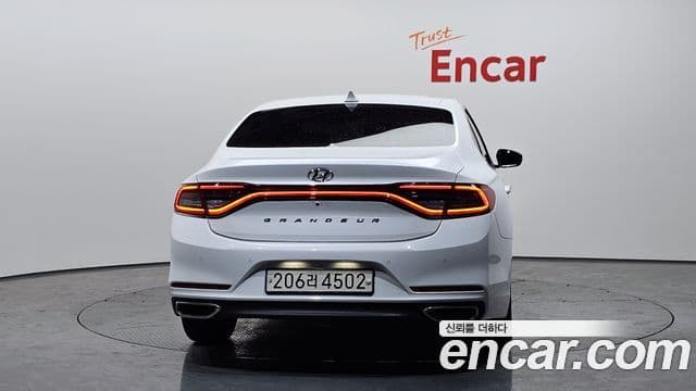 Hyundai Grandeur IG 3