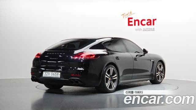 Porsche Panamera 2