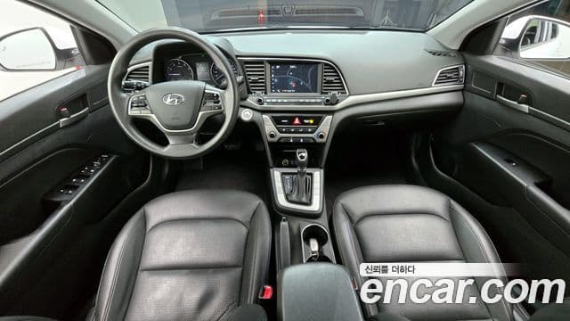 Hyundai Avante AD 4