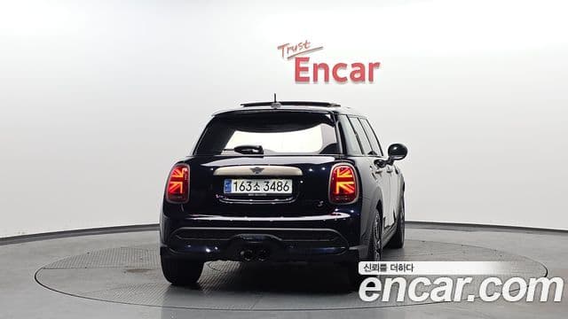 MINI Cooper S 4