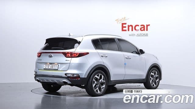 Kia Sportage The Bold 2