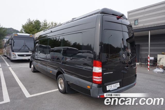 Mercedes-Benz Sprinter 2