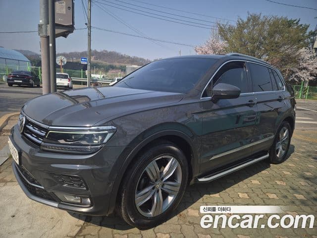 Volkswagen Tiguan 2nd Gen 1