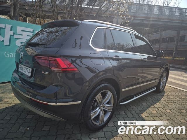 Volkswagen Tiguan 2nd Gen 4