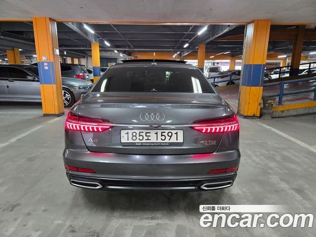 Audi A6 (C8) 3