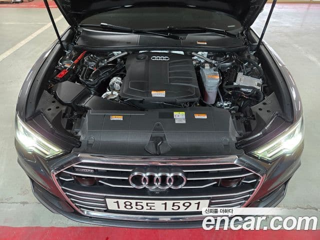 Audi A6 (C8) 4