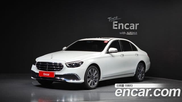 Mercedes-Benz E-Class W213 1