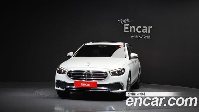 Mercedes-Benz E-Class W213 3