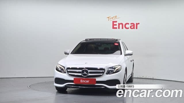 Mercedes-Benz E-Class W213 3