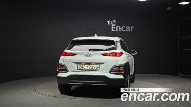 Hyundai Kona 3