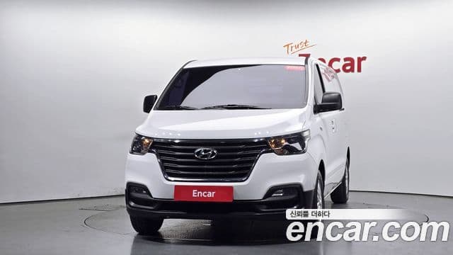Hyundai The New Grand Starex 3