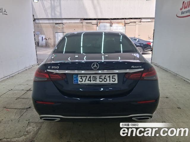 Mercedes-Benz E-Class W213 4