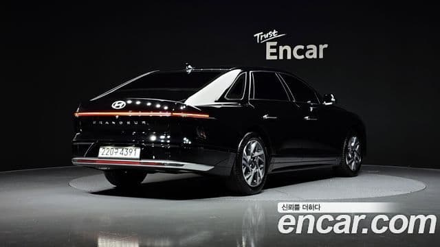 Hyundai Grandeur Hybrid (GN7) 2