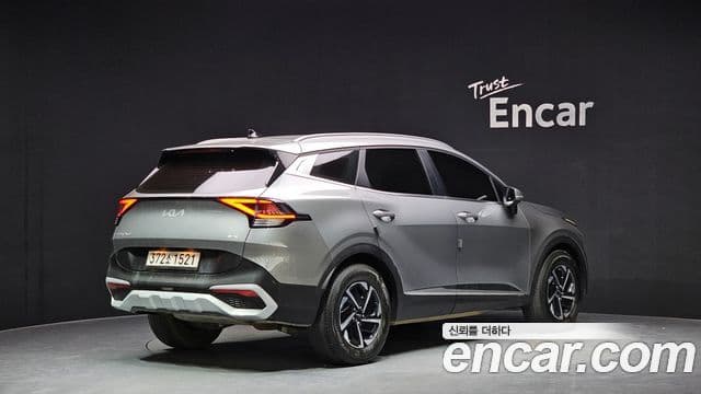 Kia Sportage 5th Gen Hybrid 2
