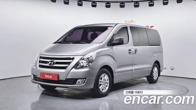 Hyundai Grand Starex