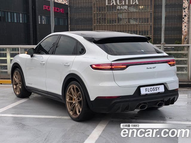 Porsche Cayenne (PO536) 2