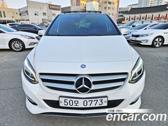 Mercedes-Benz B-Class W246 2
