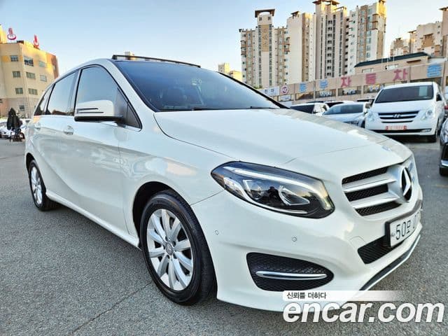 Mercedes-Benz B-Class W246 3