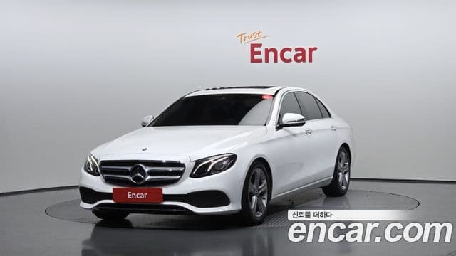 Mercedes-Benz E-Class W213 1