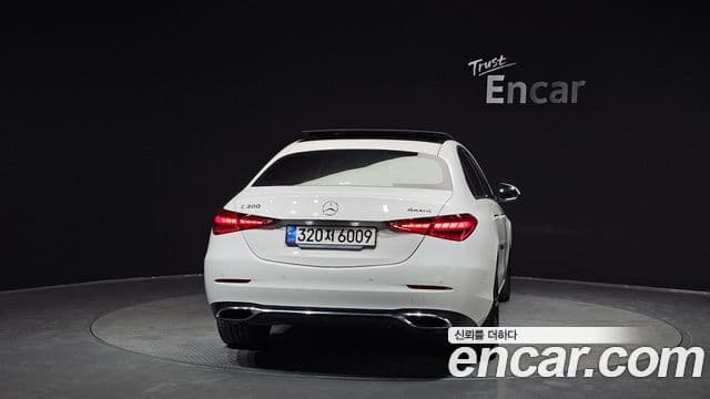 Mercedes-Benz C-Class W206 4